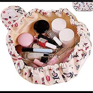 Easy Open & Close Make up & toiletry Bag